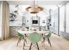 Artist: Ann Keane; Interior Design: Cortney Bishop Design